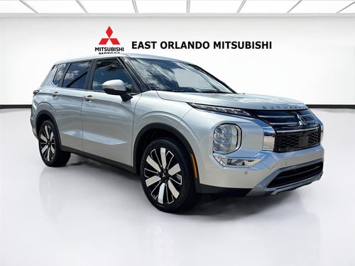 2026 Mitsubishi Outlander SE