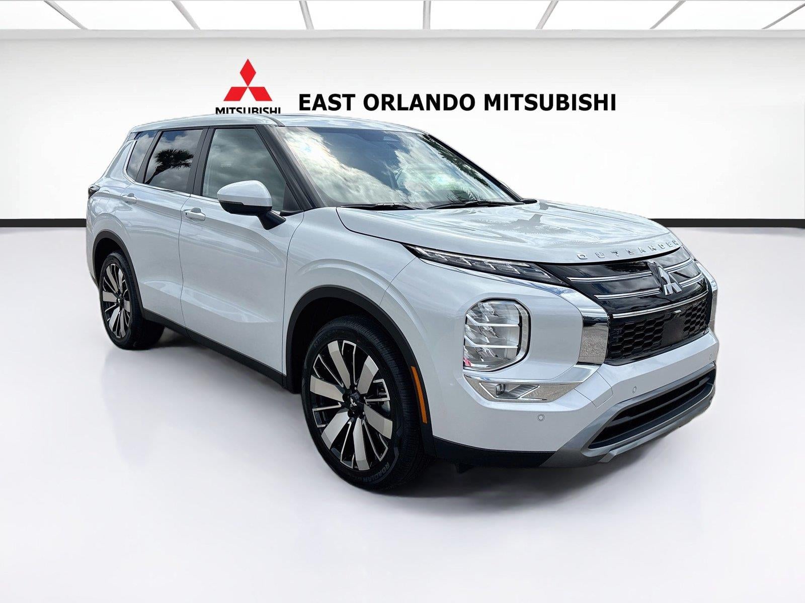 2026 Mitsubishi Outlander SE