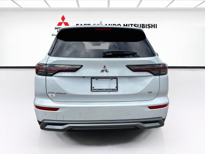 2026 Mitsubishi Outlander SE