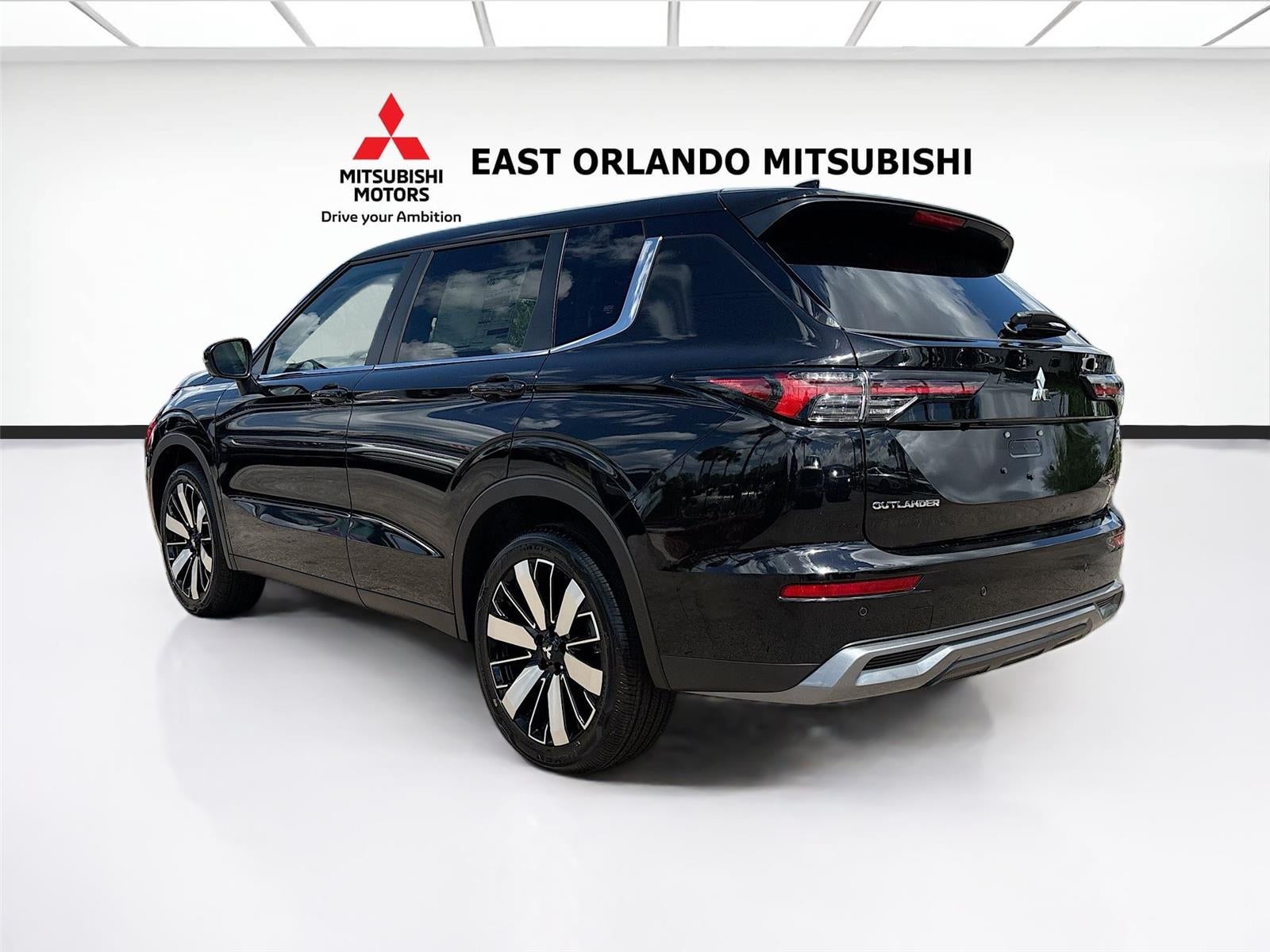 2026 Mitsubishi Outlander SE