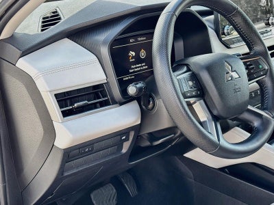 2024 Mitsubishi Outlander SEL
