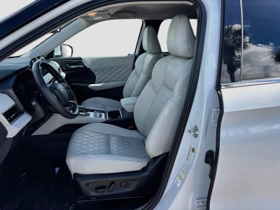 2024 Mitsubishi Outlander SEL