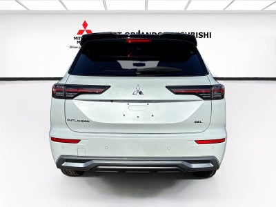 2026 Mitsubishi Outlander SEL