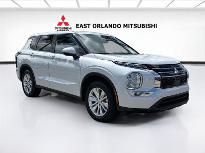 2026 Mitsubishi Outlander ES