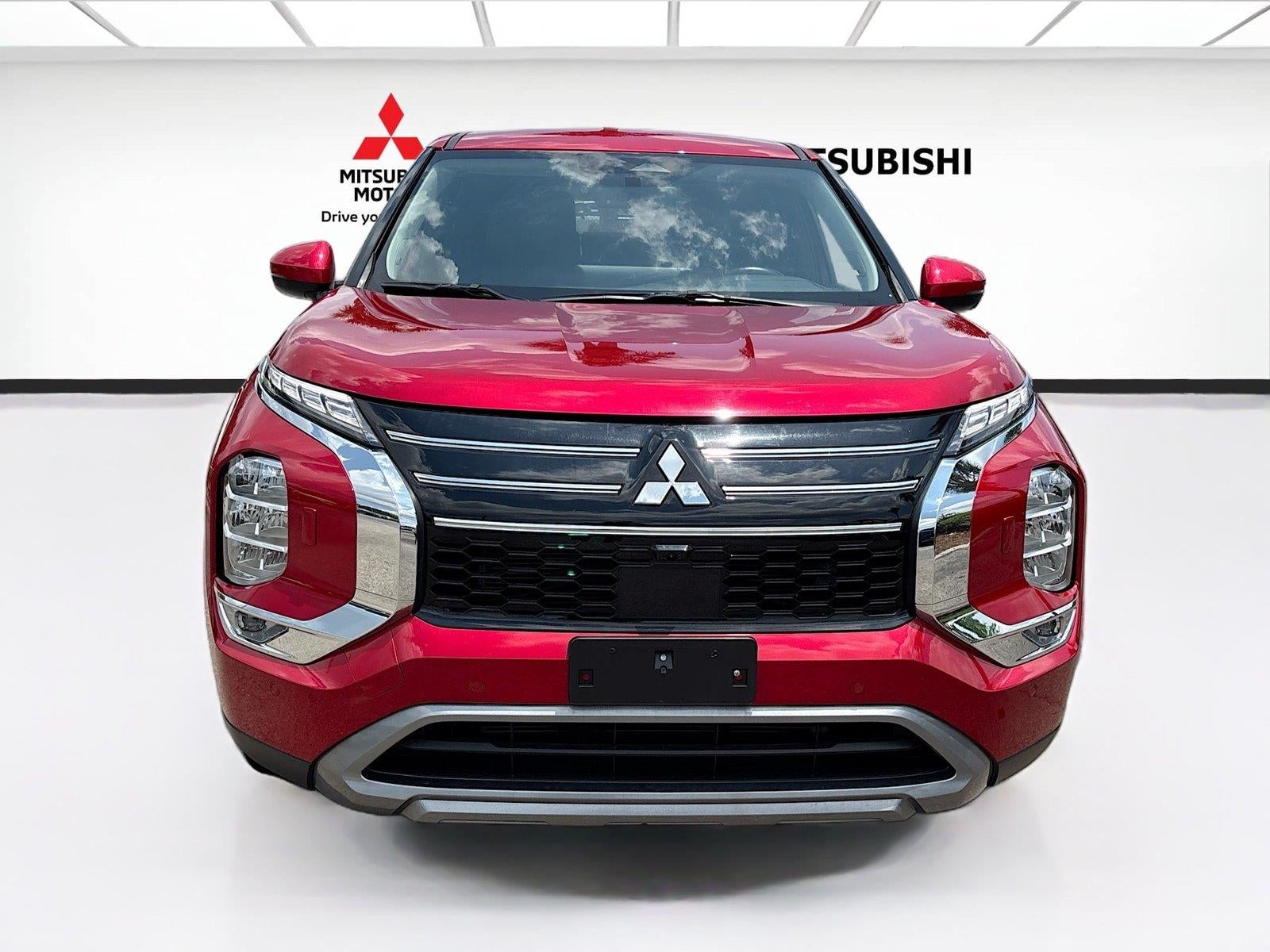 2025 Mitsubishi Outlander SE