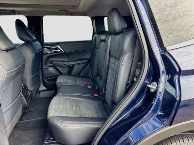 2026 Mitsubishi Outlander Plug-In Hybrid SE