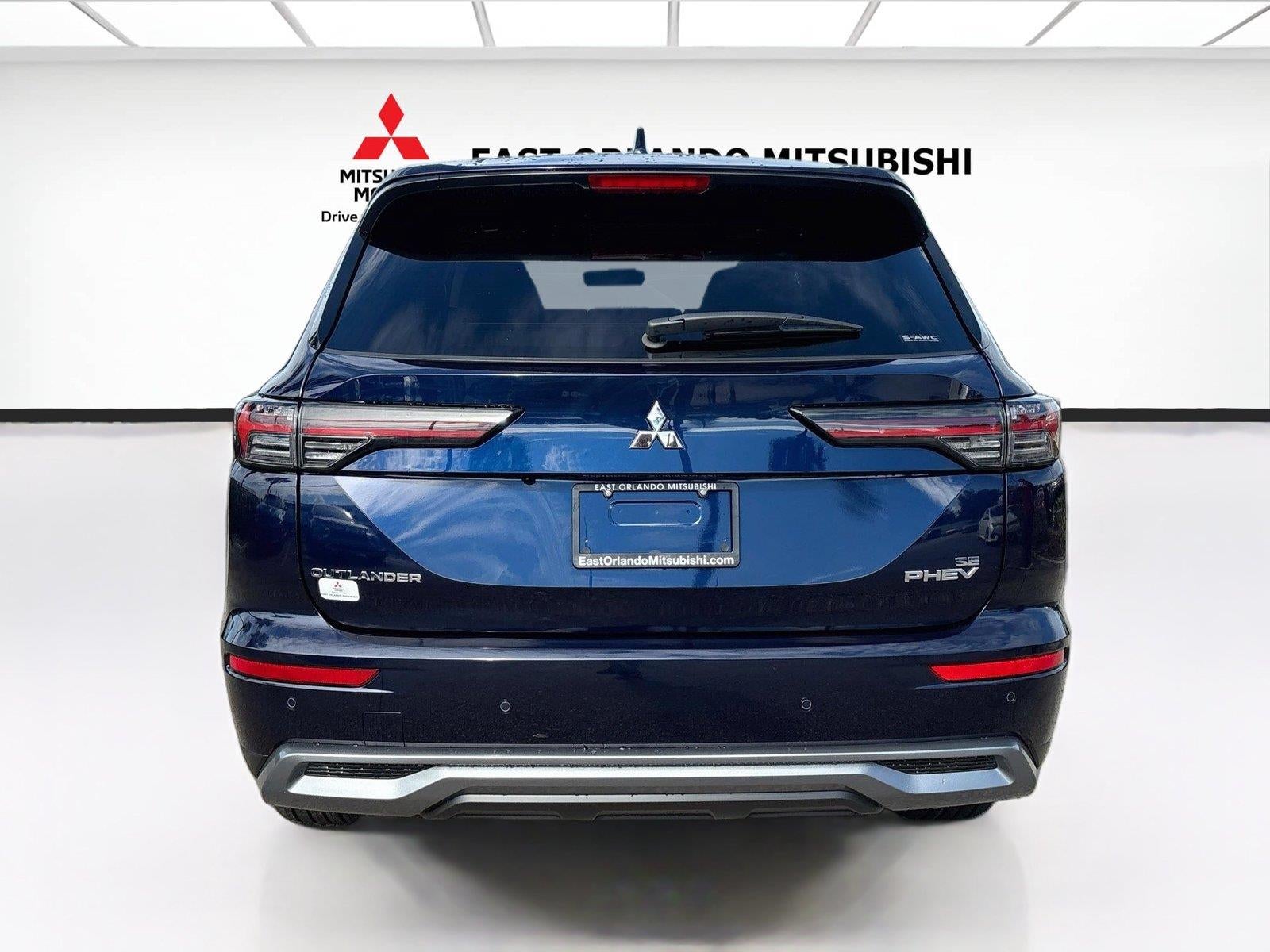 2026 Mitsubishi Outlander Plug-In Hybrid SE