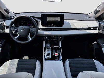 2026 Mitsubishi Outlander Plug-In Hybrid SE
