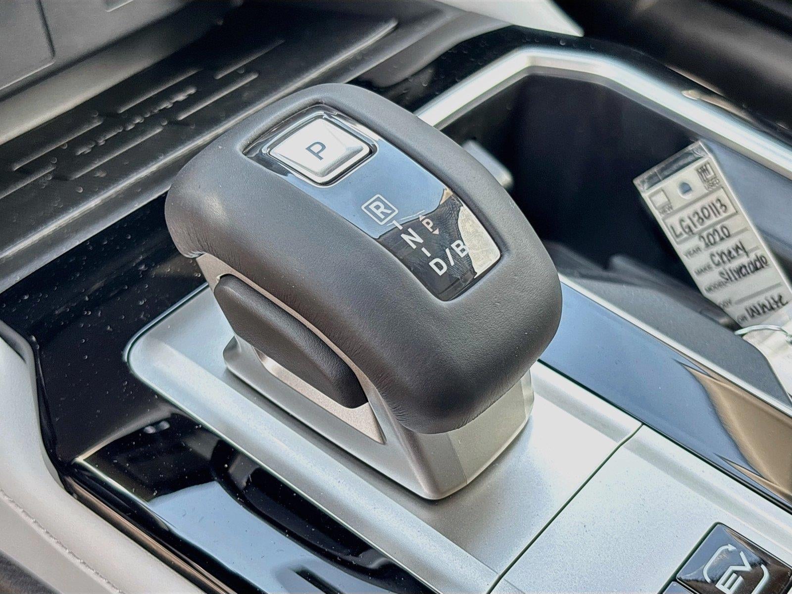 2026 Mitsubishi Outlander Plug-In Hybrid SE