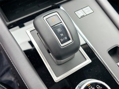 2025 Mitsubishi Outlander PHEV SE
