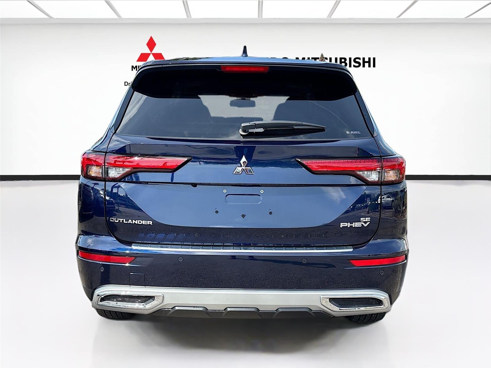 2025 Mitsubishi Outlander PHEV SE