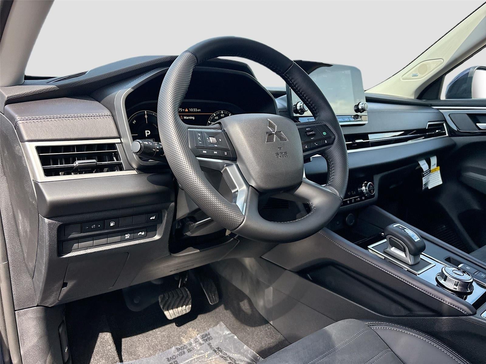 2025 Mitsubishi Outlander PHEV SE