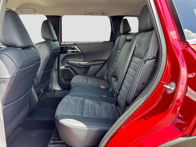 2025 Mitsubishi Outlander PHEV SE