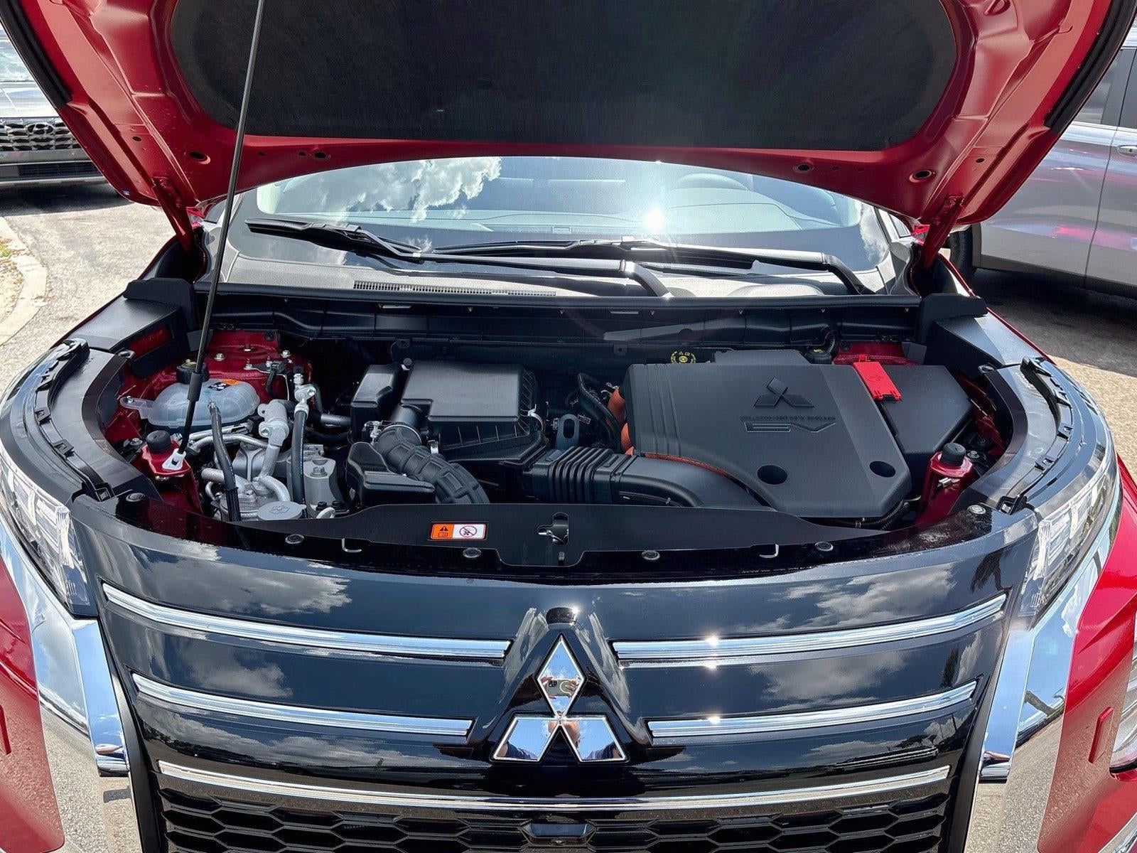 2026 Mitsubishi Outlander Plug-In Hybrid SE