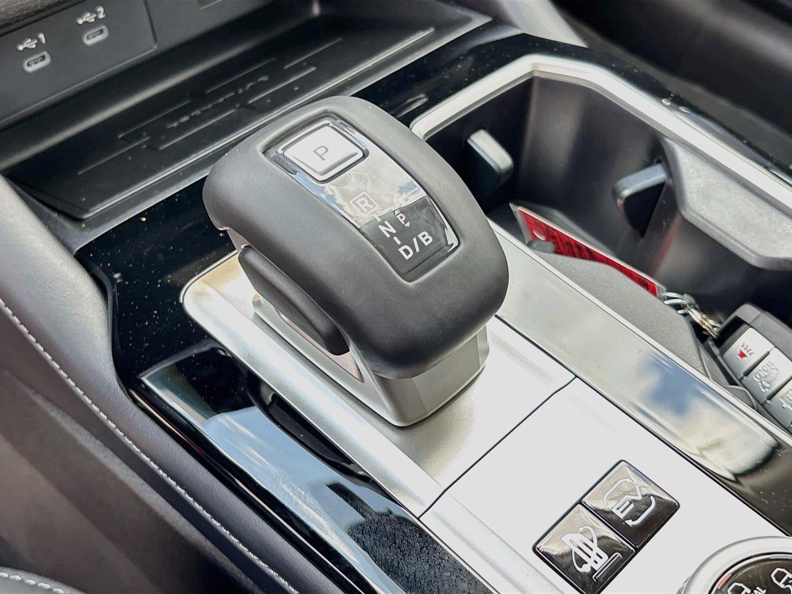 2026 Mitsubishi Outlander Plug-In Hybrid SE