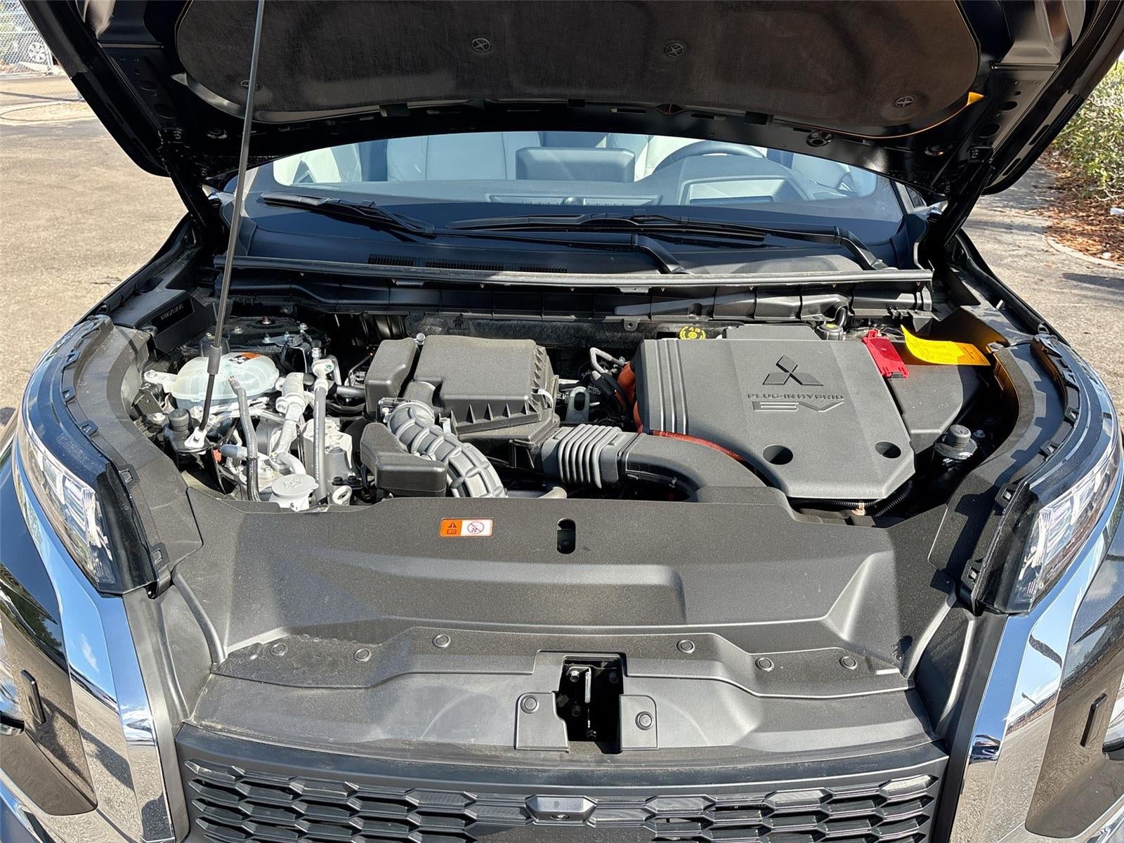 2025 Mitsubishi Outlander PHEV SEL Platinum Edition