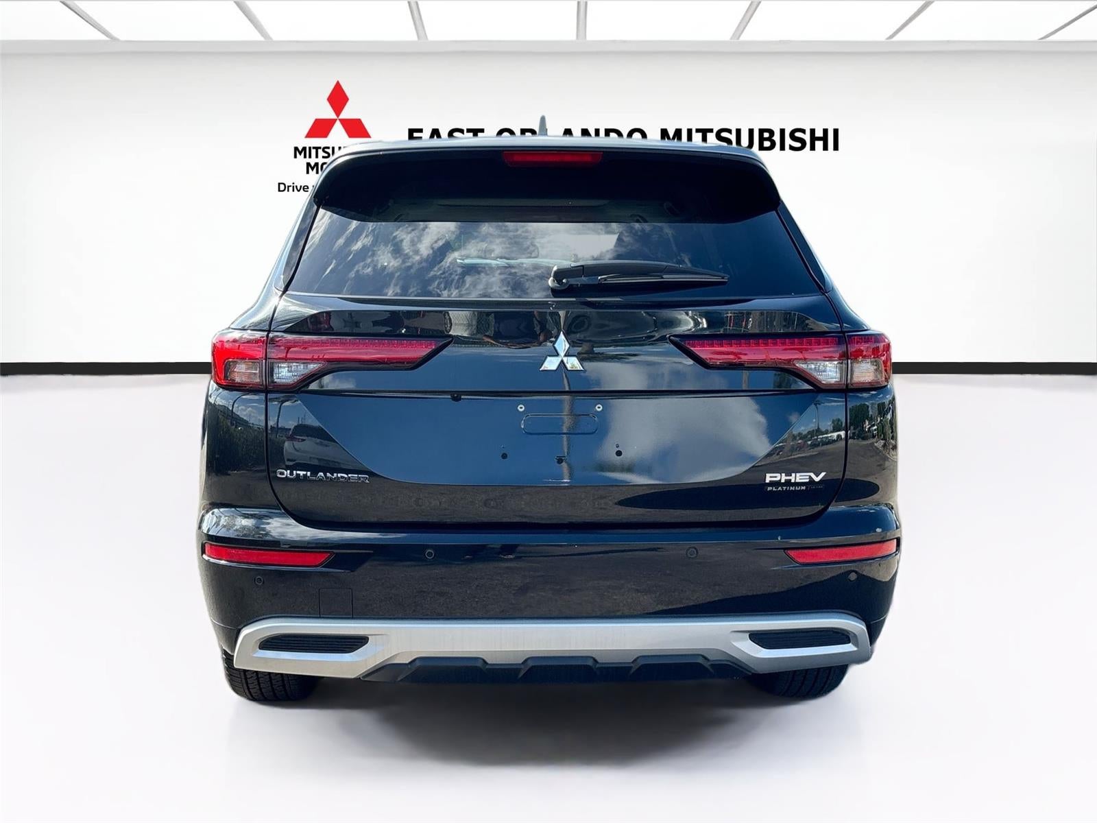 2025 Mitsubishi Outlander PHEV SEL Platinum Edition