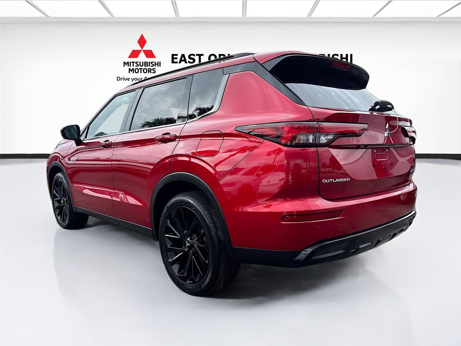 2025 Mitsubishi Outlander PHEV SEL Black Edition