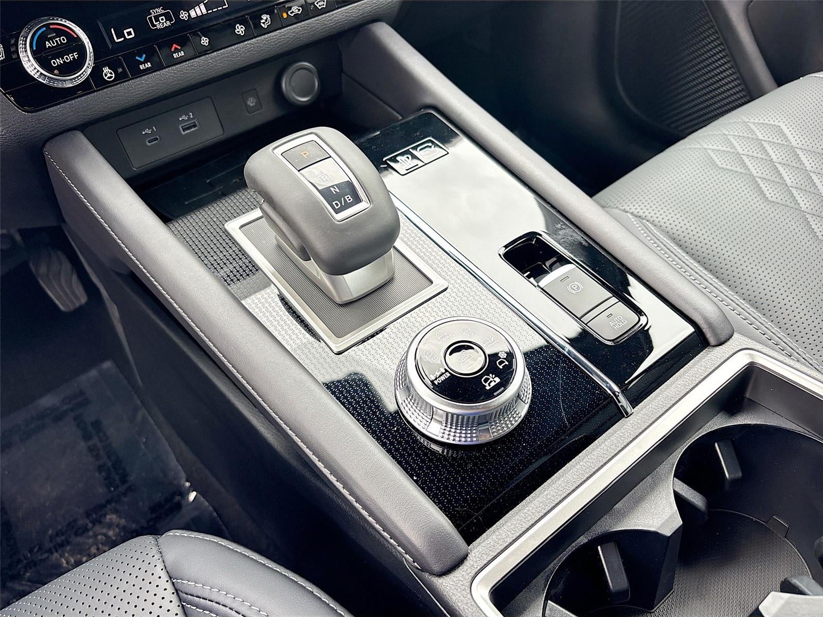 2025 Mitsubishi Outlander PHEV SEL Black Edition