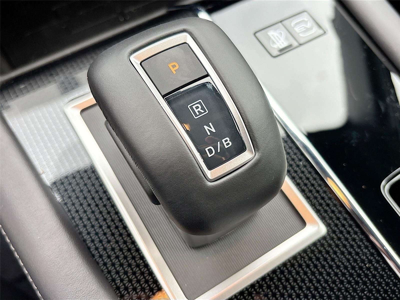 2025 Mitsubishi Outlander PHEV SEL Black Edition