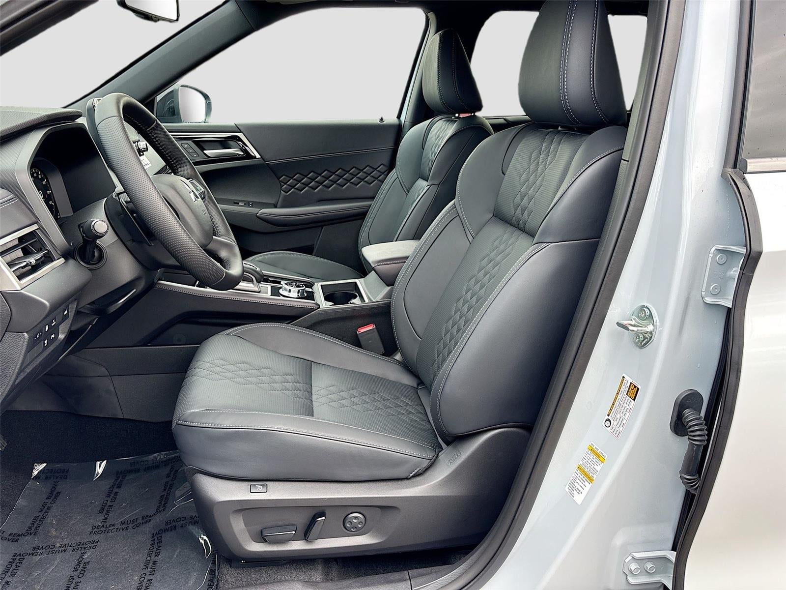 2025 Mitsubishi Outlander PHEV SEL Black Edition