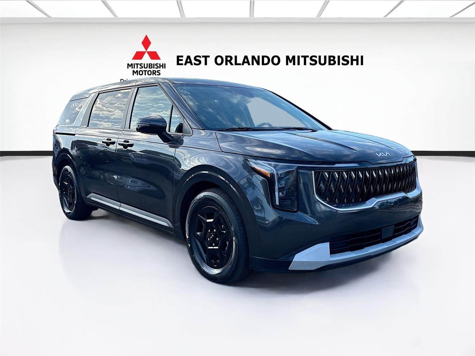 2025 Kia Sedona LXS's photo