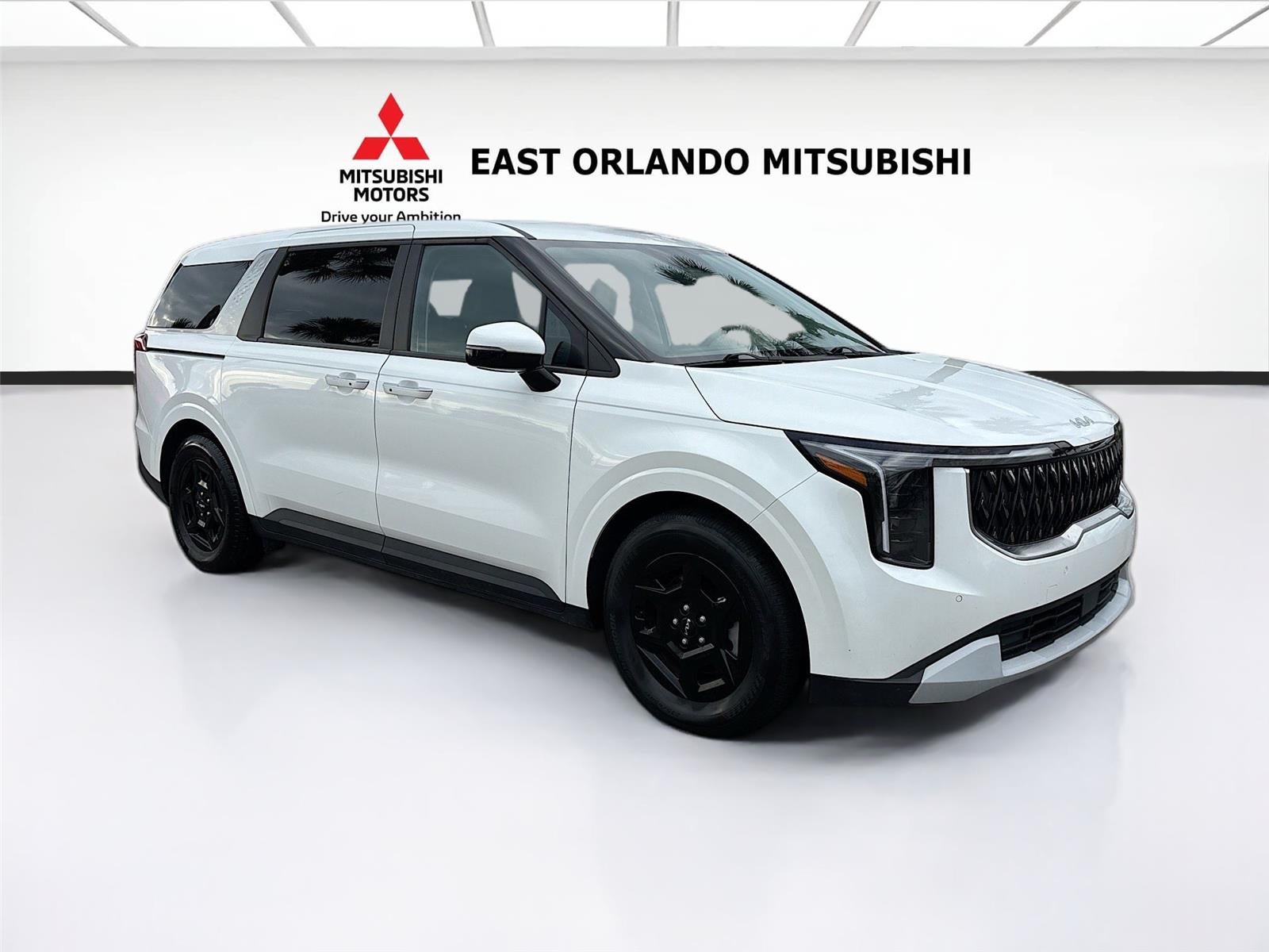 2025 Kia Sedona LXS's photo