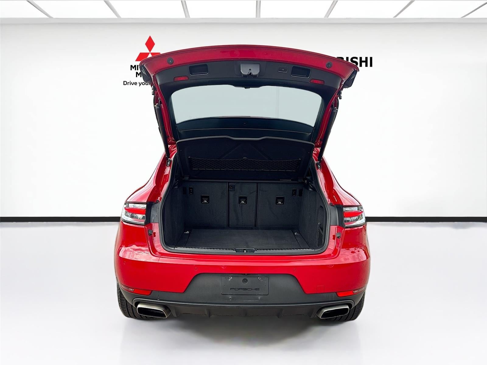 2020 Porsche Macan AWD