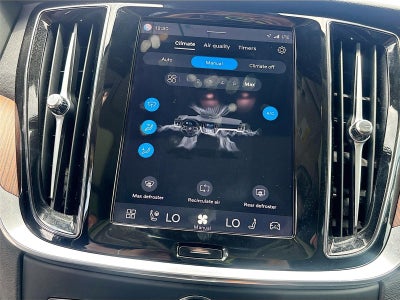2025 Volvo V60 Cross Country Plus