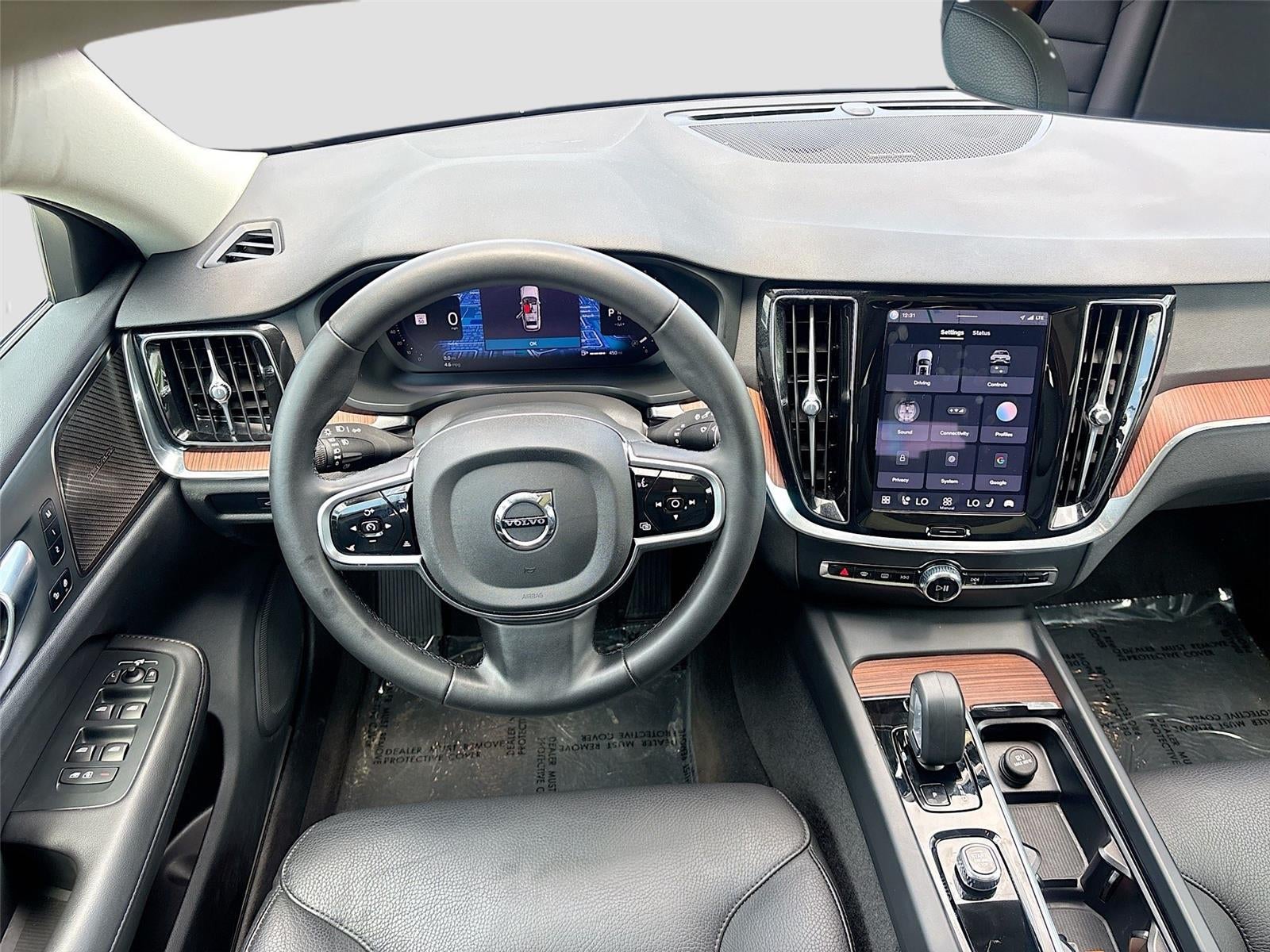 2025 Volvo V60 Cross Country Plus - Photo 24