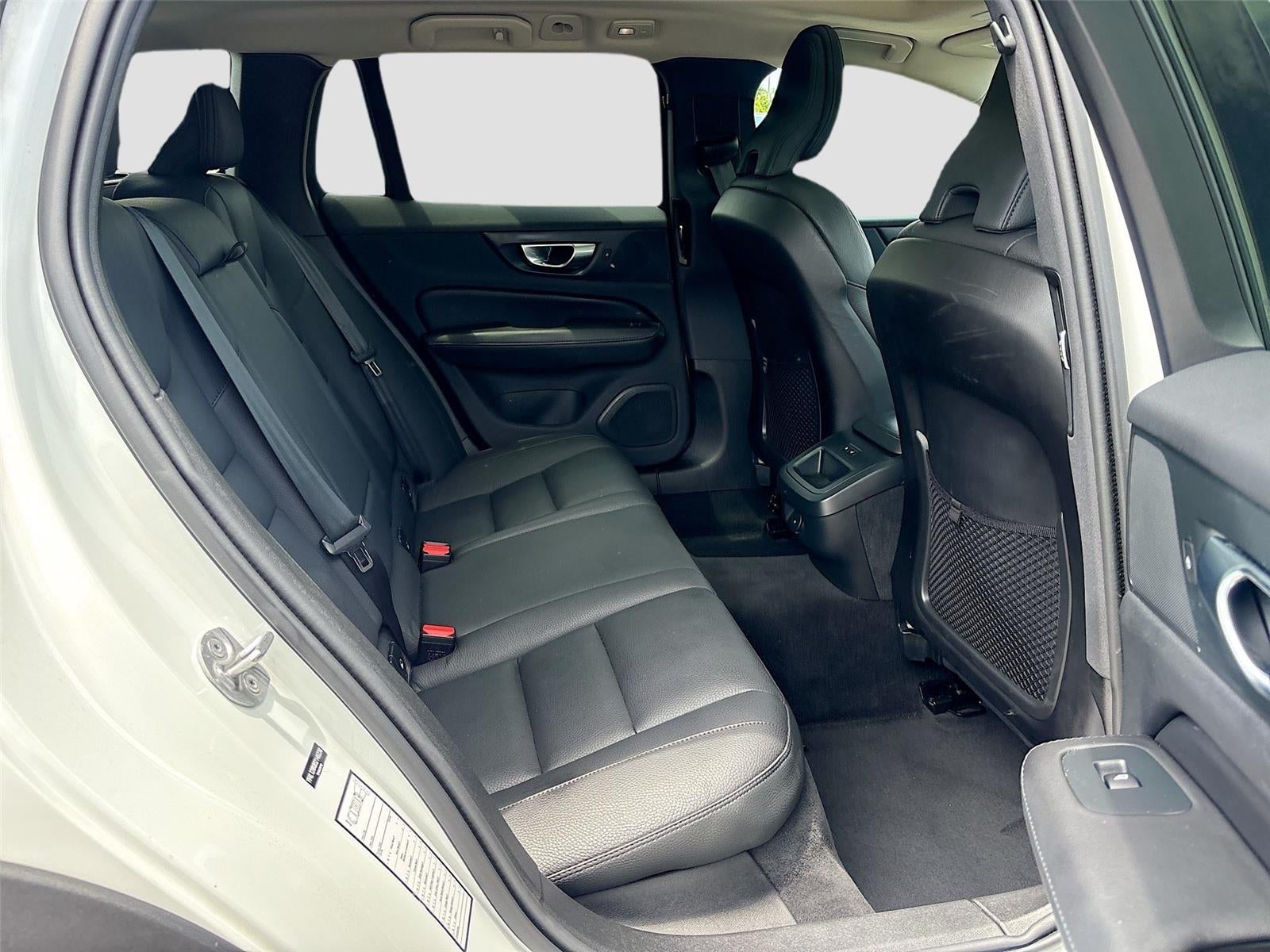 2025 Volvo V60 Cross Country Plus - Photo 28