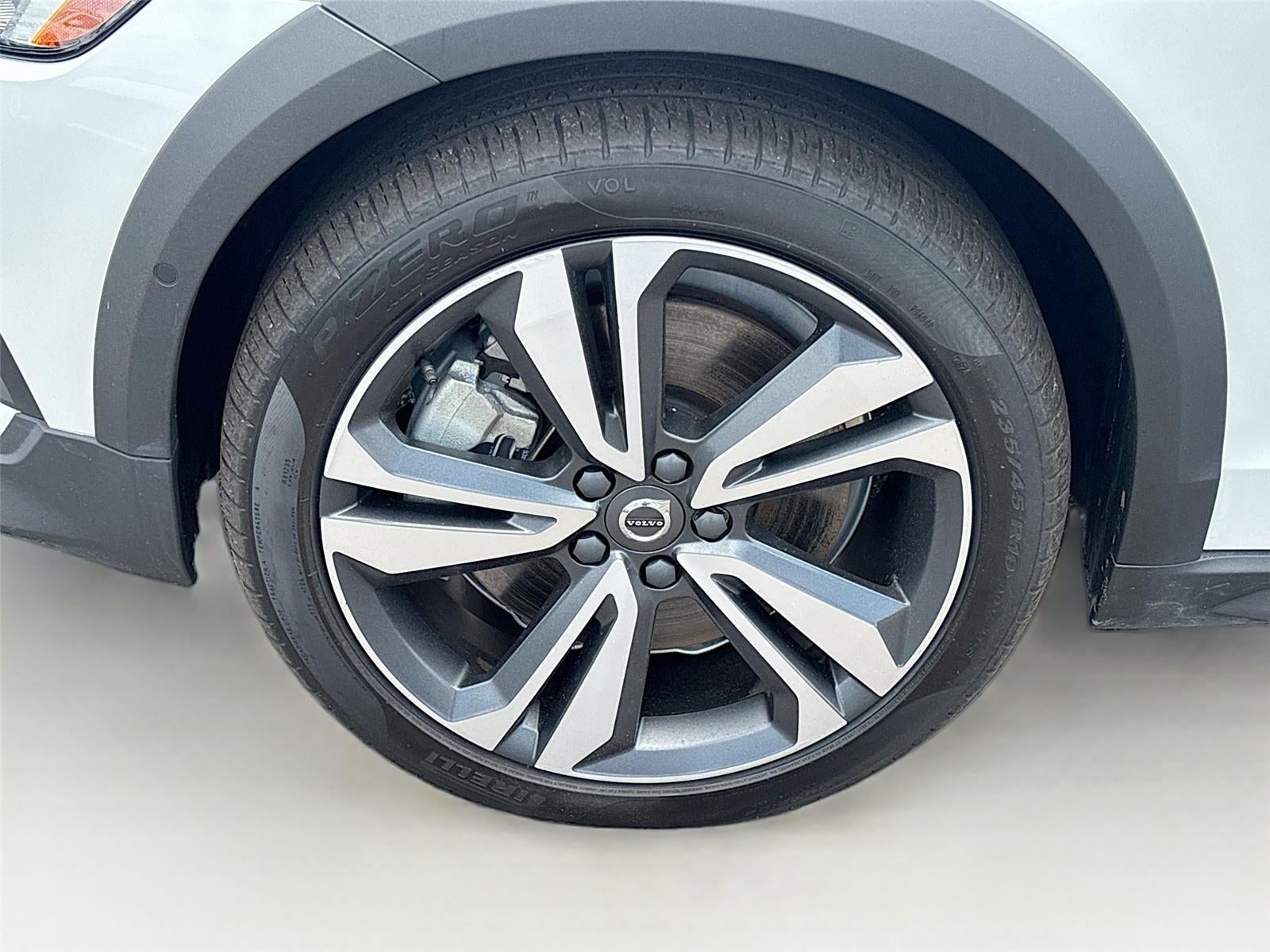 2025 Volvo V60 Cross Country Plus - Photo 32