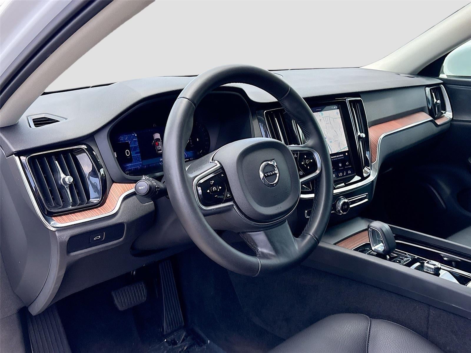 2025 Volvo V60 Cross Country Plus - Photo 9