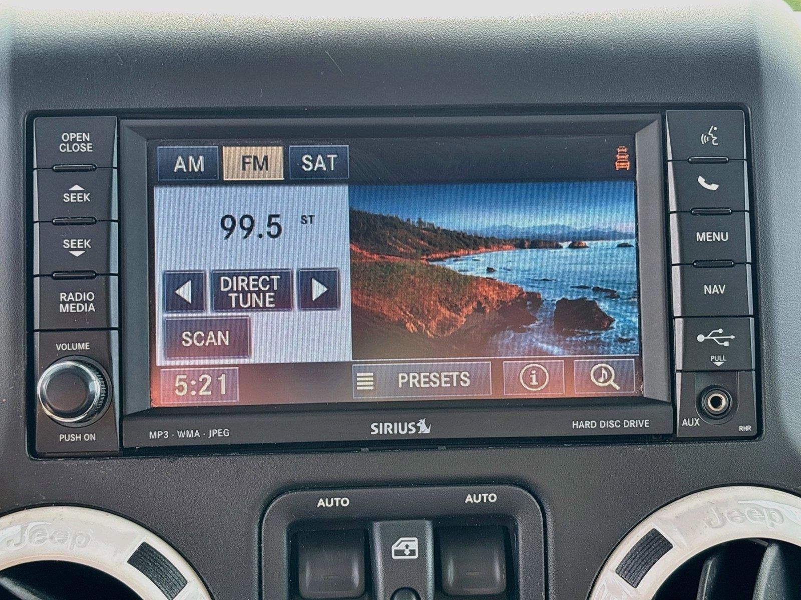 2014 Jeep Wrangler Unlimited Polar Edition