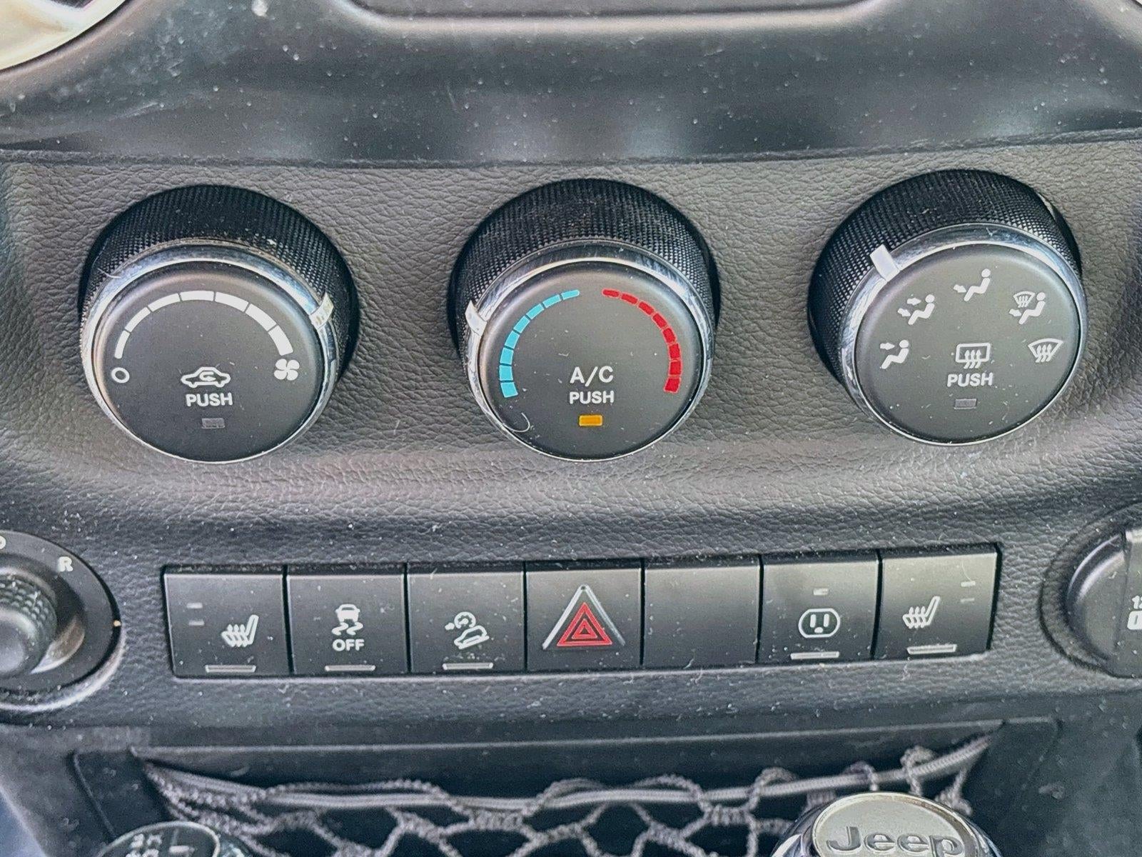 2014 Jeep Wrangler Unlimited Polar Edition
