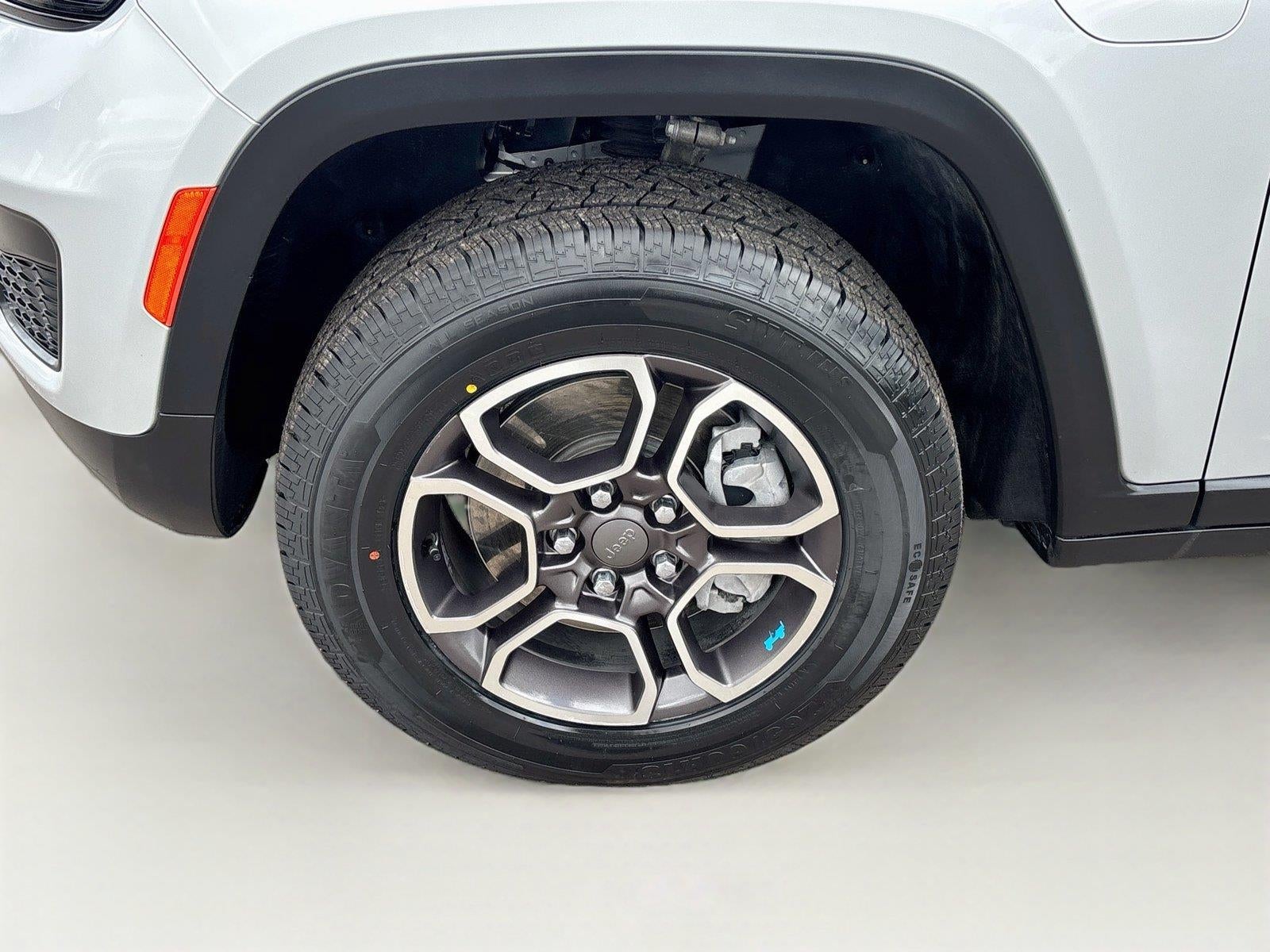 2023 Jeep Grand Cherokee 4xe Trailhawk