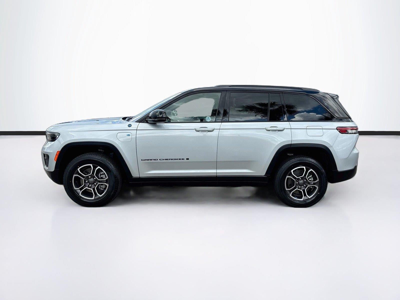 2023 Jeep Grand Cherokee 4xe Trailhawk