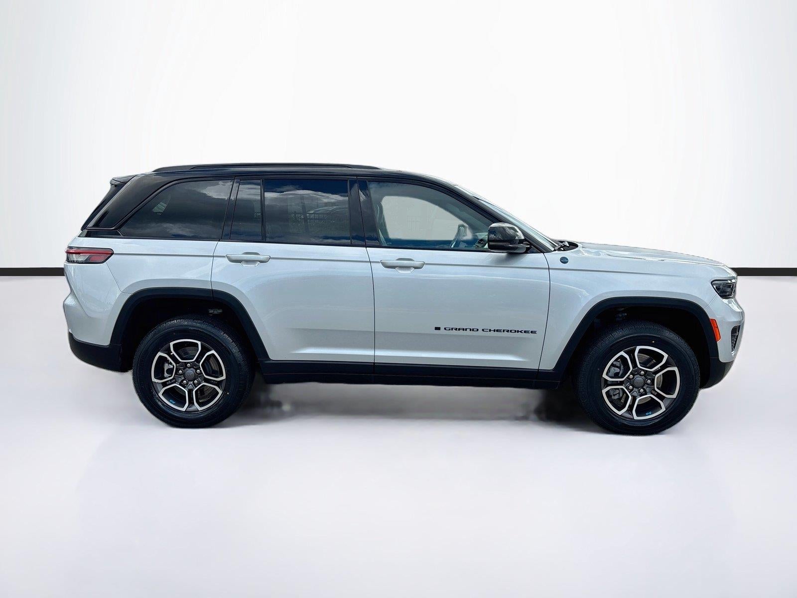 2023 Jeep Grand Cherokee 4xe Trailhawk