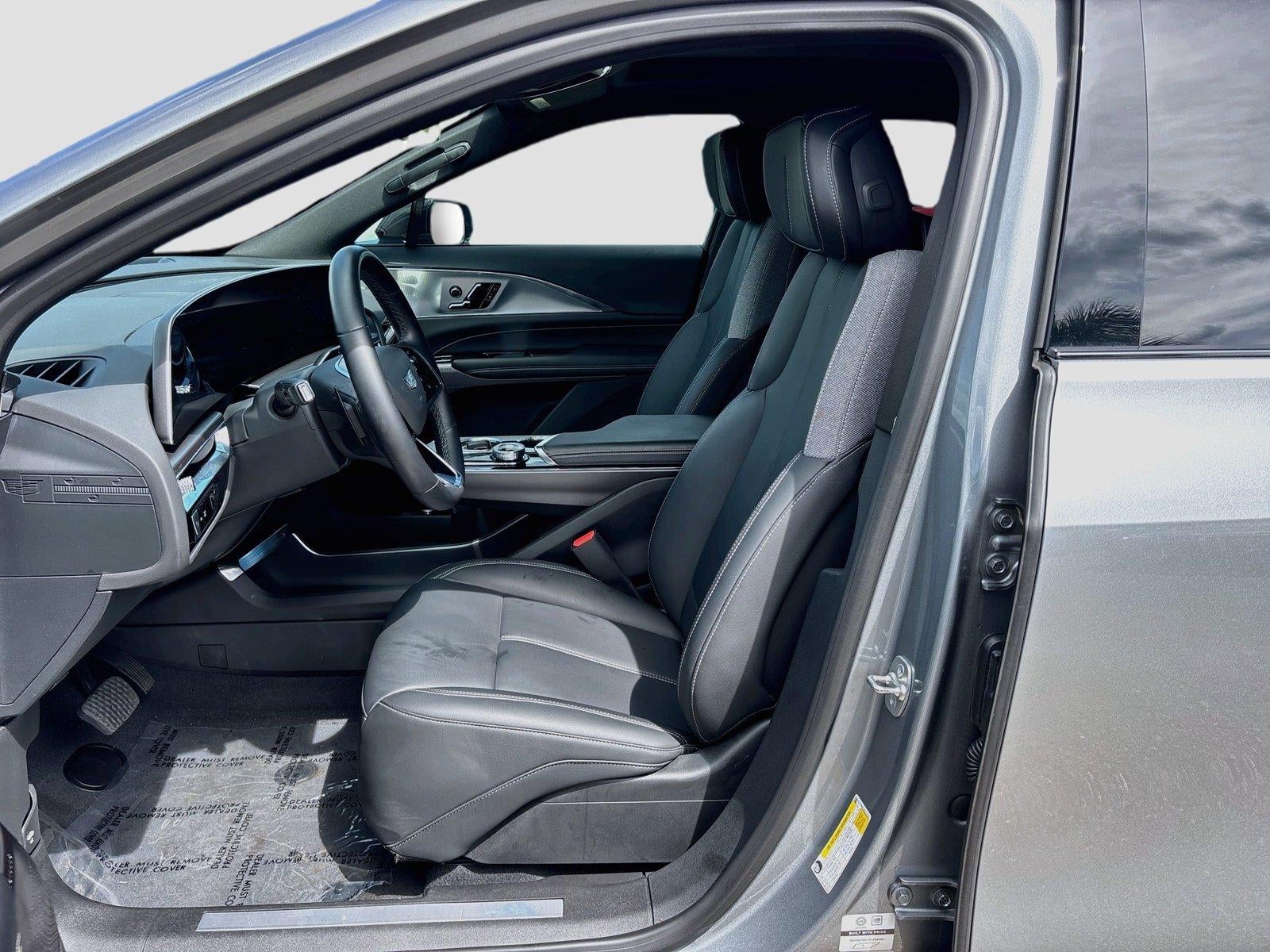 2024 Cadillac LYRIQ Tech