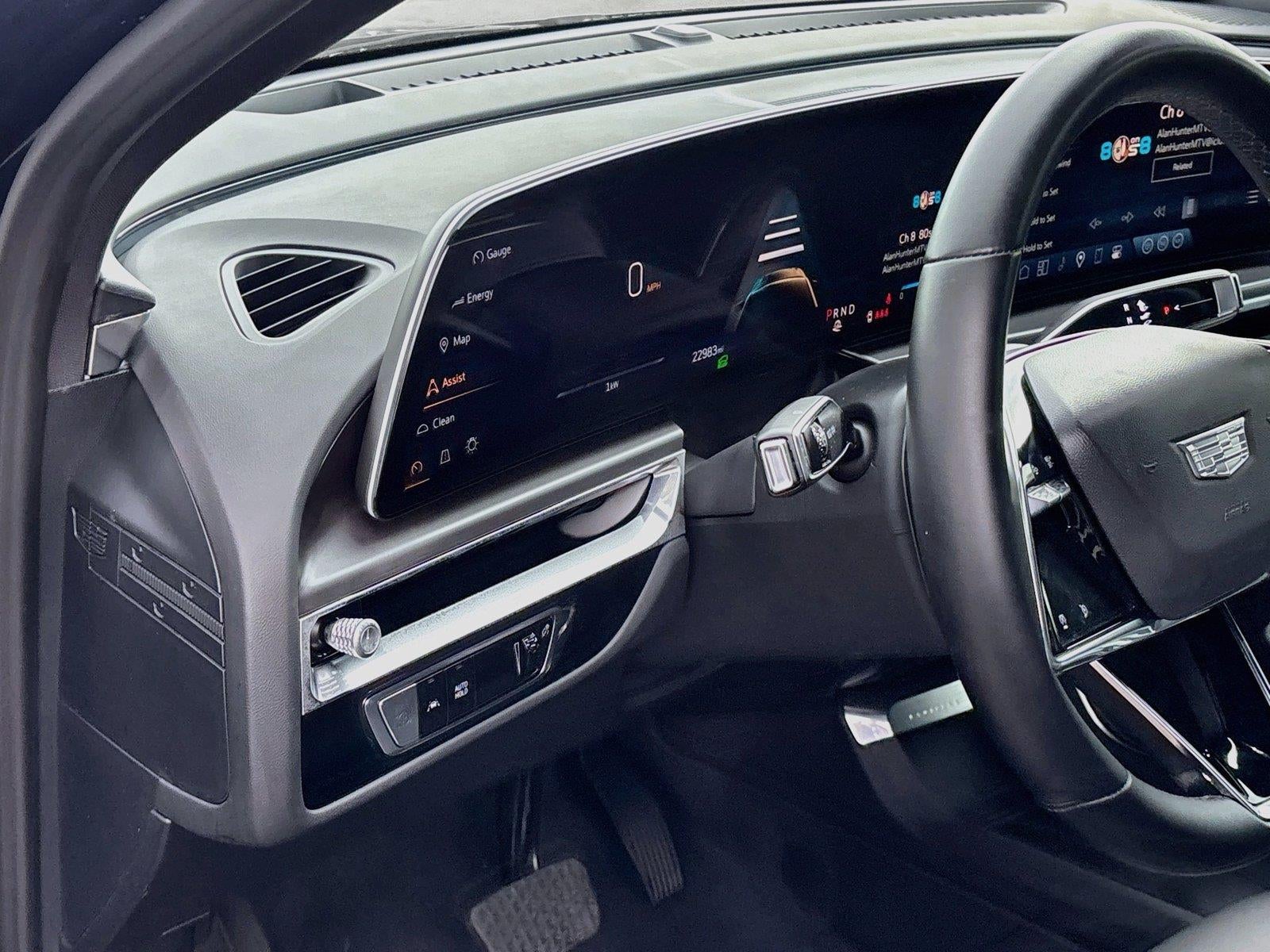 2024 Cadillac LYRIQ Tech