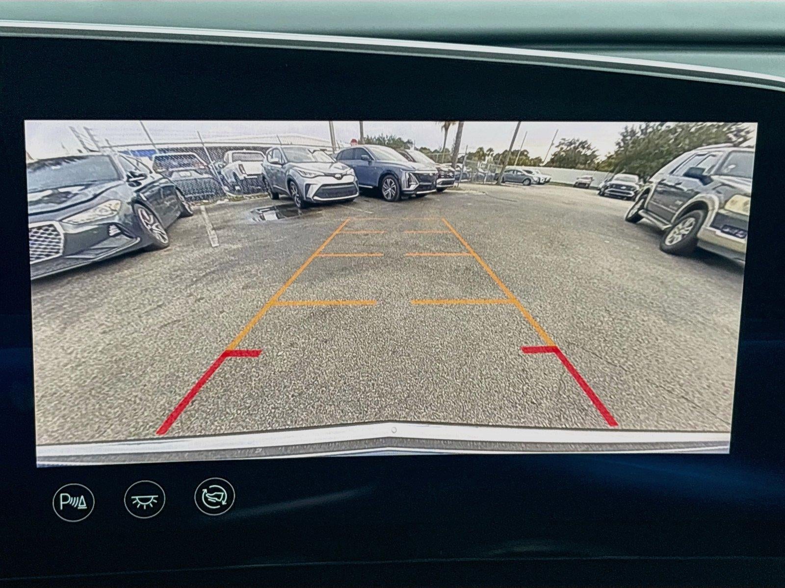 2024 Cadillac LYRIQ Tech