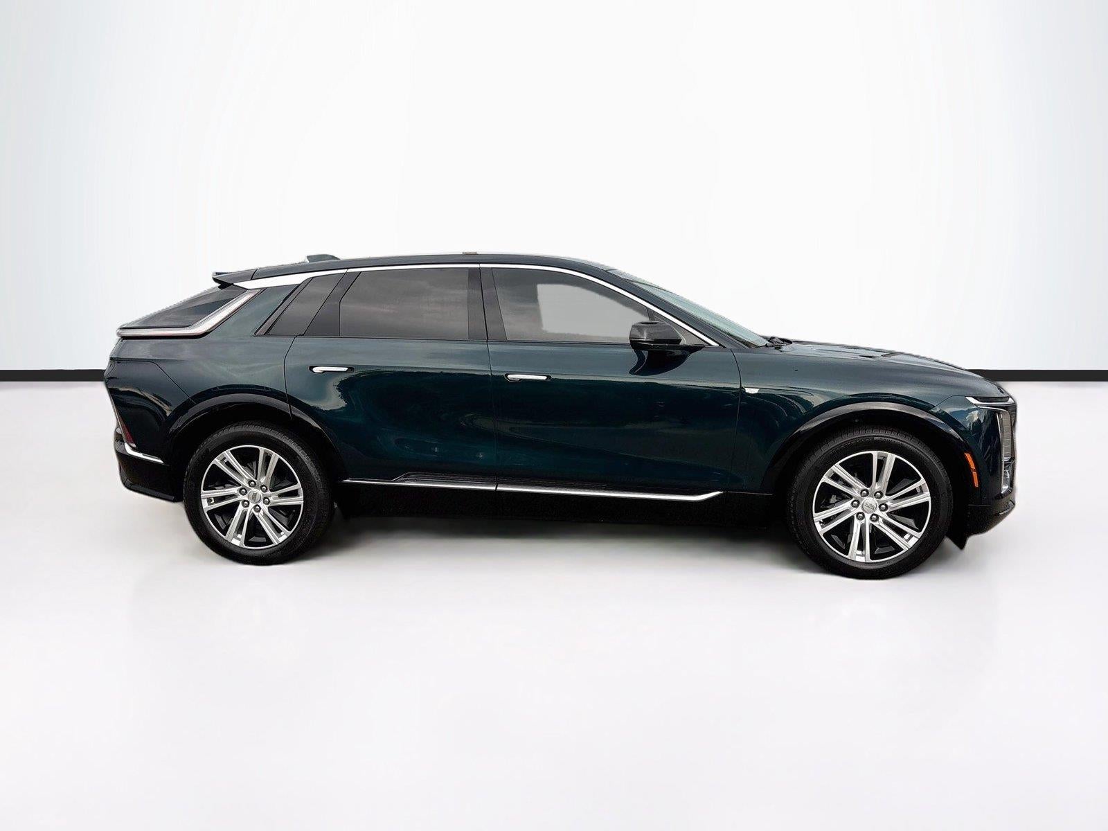 2024 Cadillac LYRIQ Tech