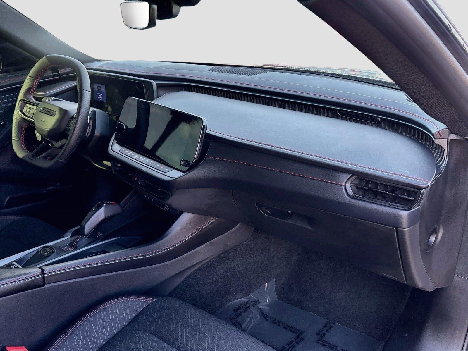 2025 Dodge CHARGER DAYTONA Base
