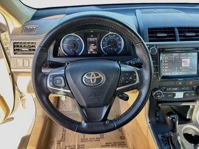2016 Toyota Camry Hybrid XLE