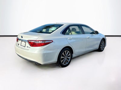 2016 Toyota Camry Hybrid XLE