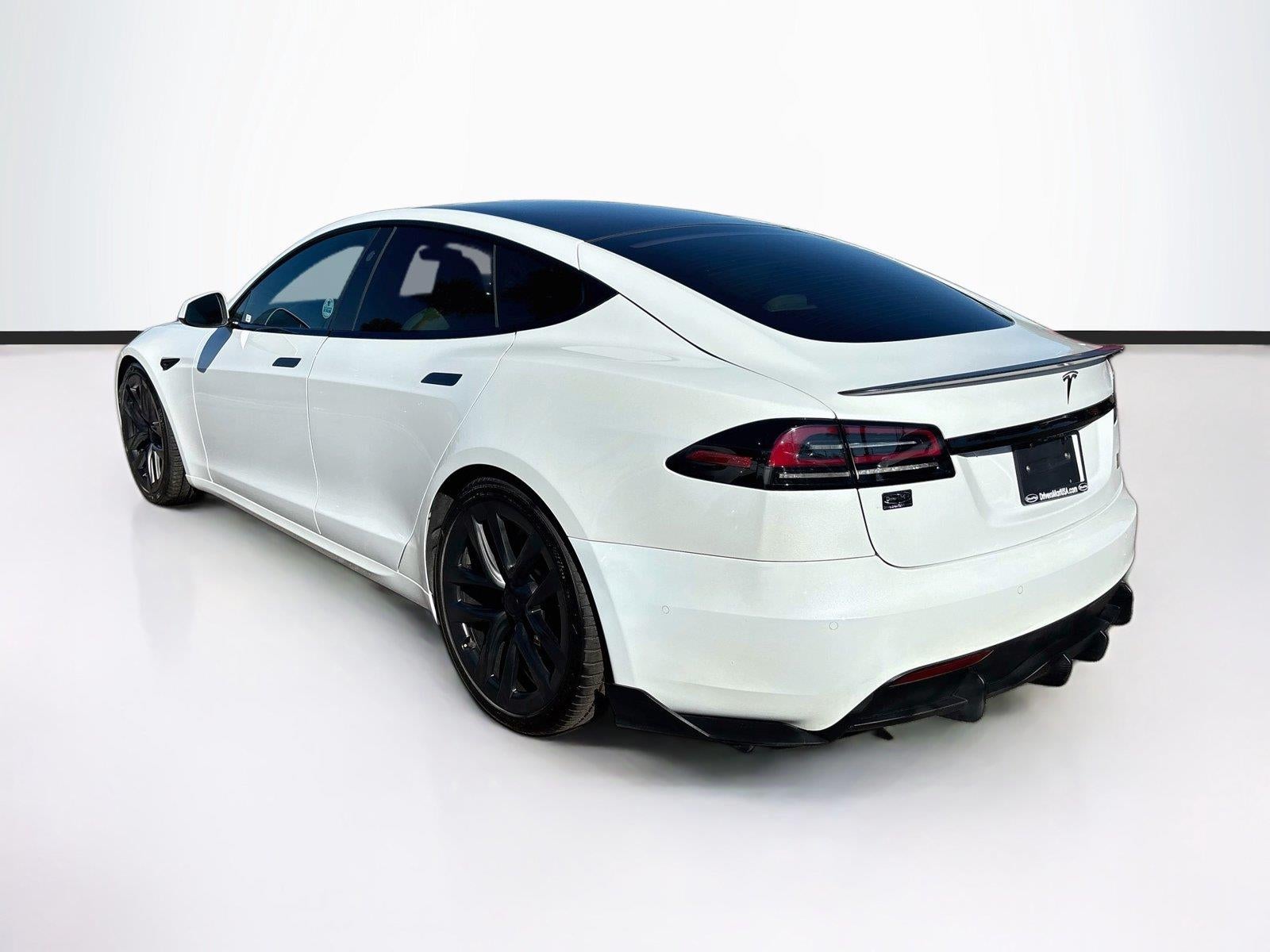 2022 Tesla Model S Plaid