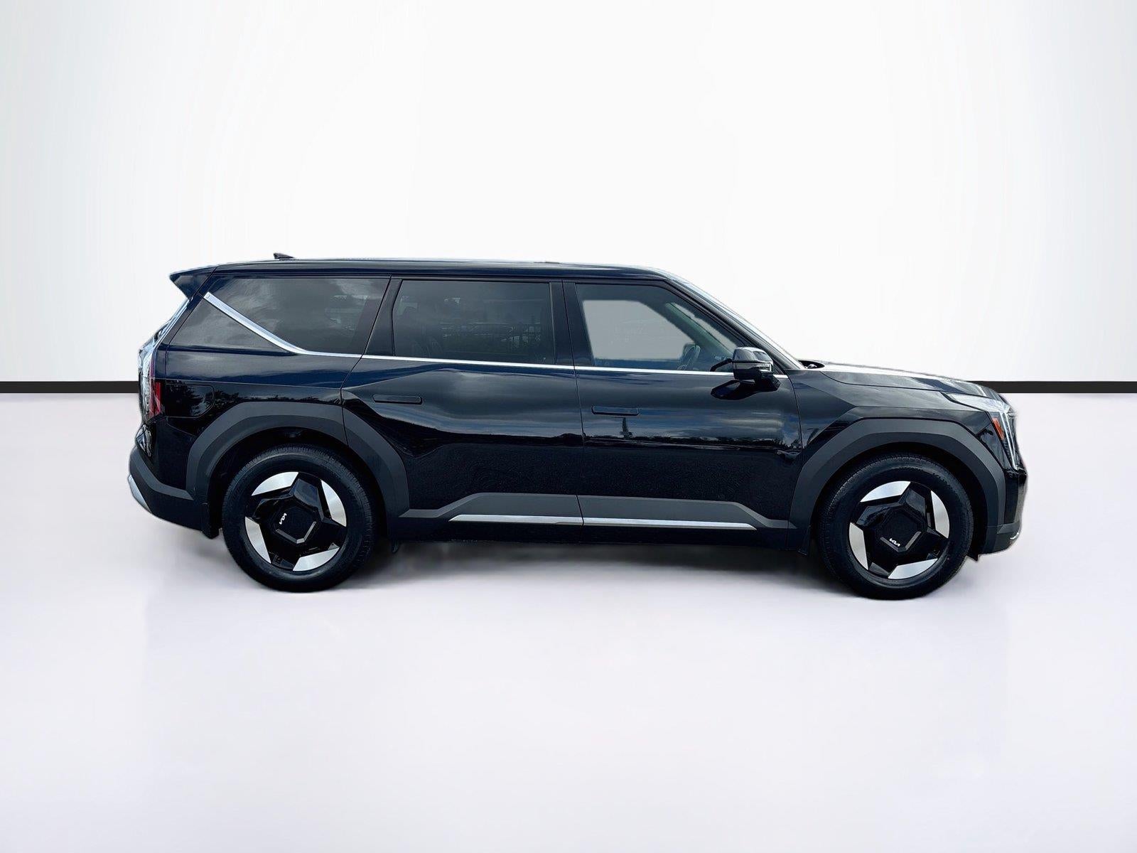2024 Kia EV9 Light Long Range